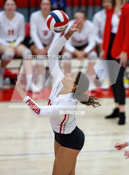 Thumbnail 1 in Gunter vs. Ponder (UIL 3A Area) photogallery.