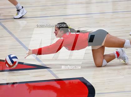 Thumbnail 2 in Gunter vs. Ponder (UIL 3A Area) photogallery.