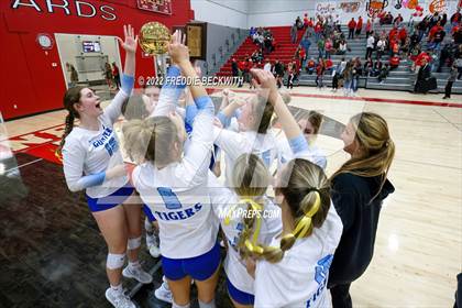 Thumbnail 2 in Gunter vs. Ponder (UIL 3A Area) photogallery.