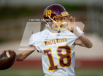 Thumbnail 1 in White River @ Washington photogallery.