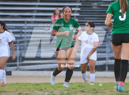 Thumbnail 2 in Wilson vs Eagle Rock photogallery.