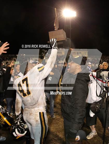Thumbnail 2 in Bishop O'Dowd @ Valley View (CIF State Division 5AA Final) photogallery.