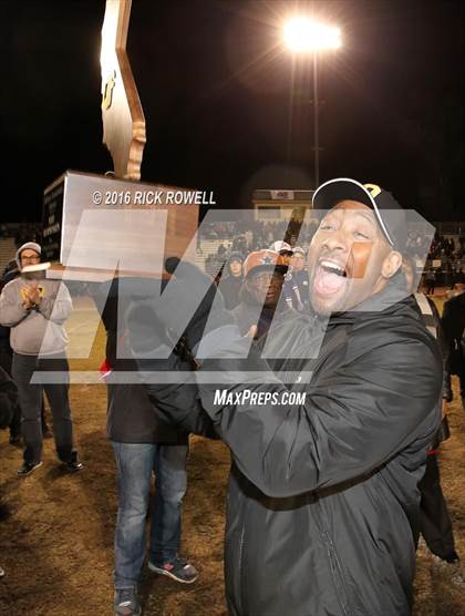 Thumbnail 3 in Bishop O'Dowd @ Valley View (CIF State Division 5AA Final) photogallery.