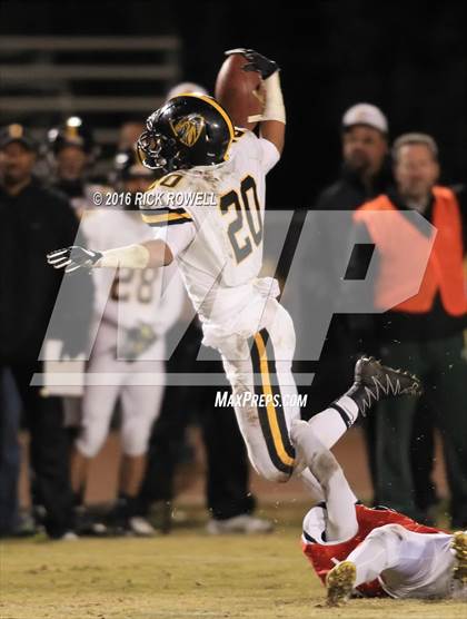 Thumbnail 2 in Bishop O'Dowd @ Valley View (CIF State Division 5AA Final) photogallery.