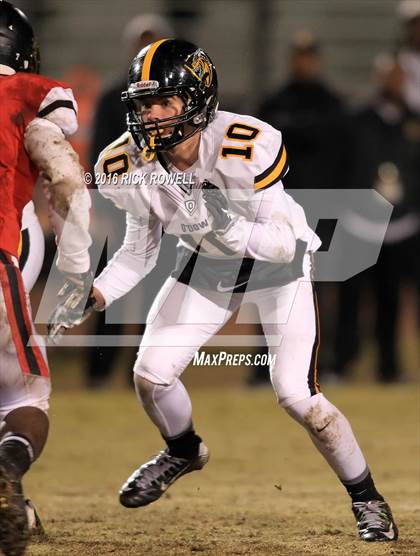 Thumbnail 3 in Bishop O'Dowd @ Valley View (CIF State Division 5AA Final) photogallery.