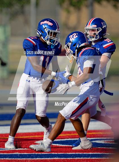 Thumbnail 1 in JV: Sacred Heart Cathedral Preparatory @ Folsom photogallery.