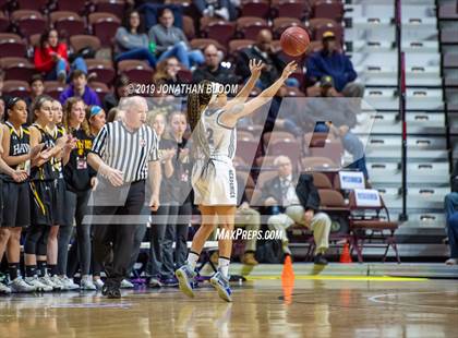 Thumbnail 3 in Hand vs. Hillhouse (CIAC Class L Final) photogallery.