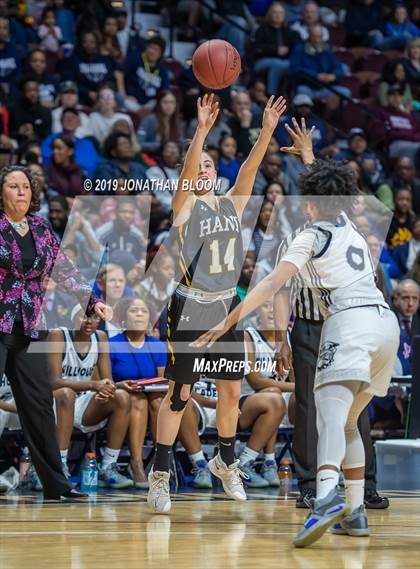 Thumbnail 3 in Hand vs. Hillhouse (CIAC Class L Final) photogallery.