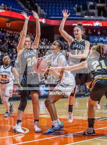 Thumbnail 1 in Hand vs. Hillhouse (CIAC Class L Final) photogallery.