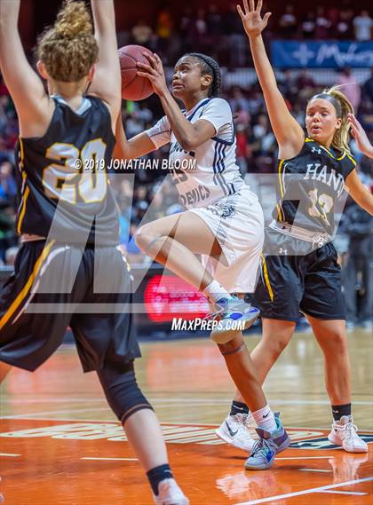 Thumbnail 3 in Hand vs. Hillhouse (CIAC Class L Final) photogallery.