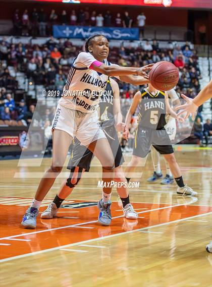 Thumbnail 3 in Hand vs. Hillhouse (CIAC Class L Final) photogallery.