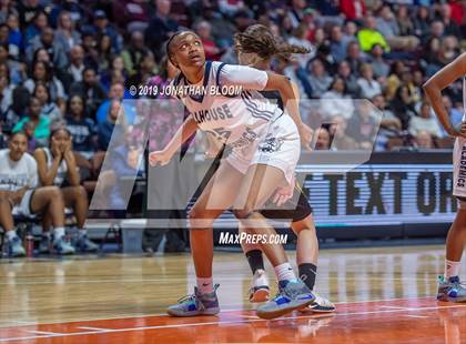 Thumbnail 2 in Hand vs. Hillhouse (CIAC Class L Final) photogallery.