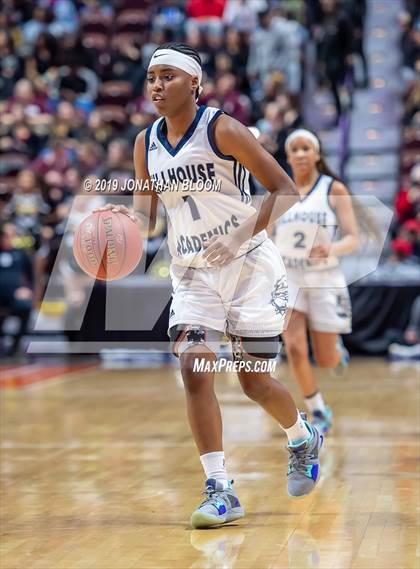 Thumbnail 1 in Hand vs. Hillhouse (CIAC Class L Final) photogallery.