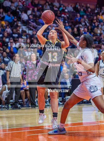 Thumbnail 1 in Hand vs. Hillhouse (CIAC Class L Final) photogallery.