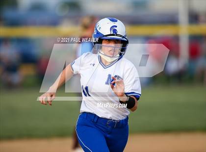 Thumbnail 2 in Loyalsock Township vs. Mid Valley (PIAA Class 3A First Round) photogallery.
