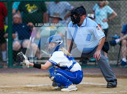 Thumbnail 2 in Loyalsock Township vs. Mid Valley (PIAA Class 3A First Round) photogallery.