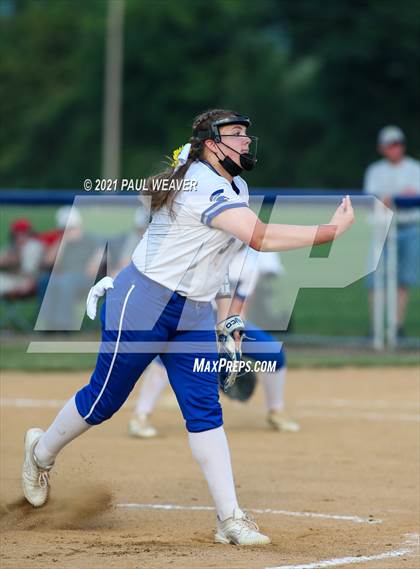 Thumbnail 1 in Loyalsock Township vs. Mid Valley (PIAA Class 3A First Round) photogallery.
