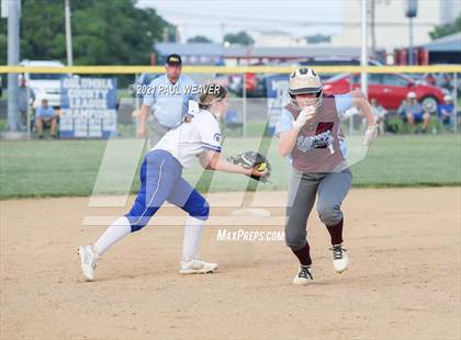 Thumbnail 3 in Loyalsock Township vs. Mid Valley (PIAA Class 3A First Round) photogallery.