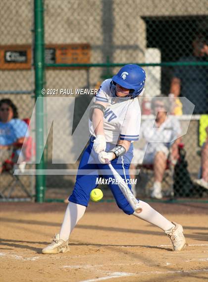 Thumbnail 1 in Loyalsock Township vs. Mid Valley (PIAA Class 3A First Round) photogallery.