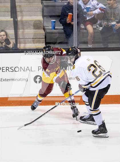 Thumbnail 3 in Ithaca vs. McQuaid Jesuit (NYSPHSAA Division 1 Regional) photogallery.