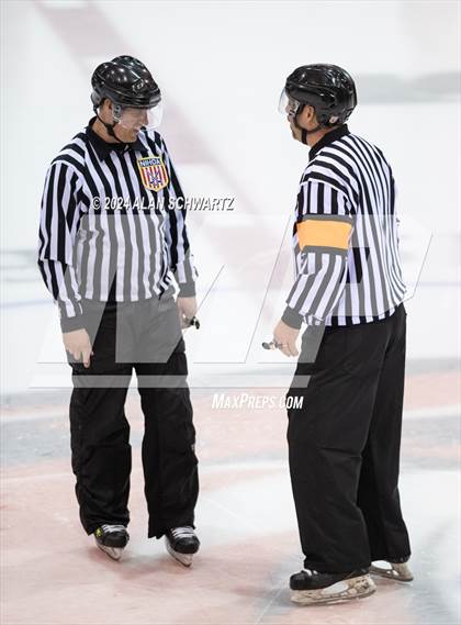 Thumbnail 1 in Ithaca vs. McQuaid Jesuit (NYSPHSAA Division 1 Regional) photogallery.