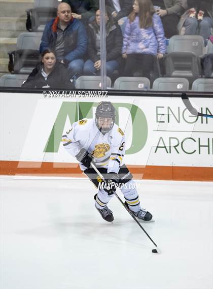 Thumbnail 2 in Ithaca vs. McQuaid Jesuit (NYSPHSAA Division 1 Regional) photogallery.