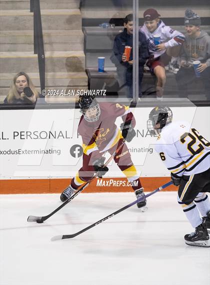 Thumbnail 2 in Ithaca vs. McQuaid Jesuit (NYSPHSAA Division 1 Regional) photogallery.