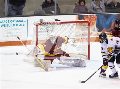 Thumbnail 2 in Ithaca vs. McQuaid Jesuit (NYSPHSAA Division 1 Regional) photogallery.