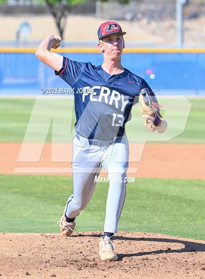 Thumbnail 3 in Perry vs. O'Connor (AIA 6A L Round 2A Playoff) photogallery.