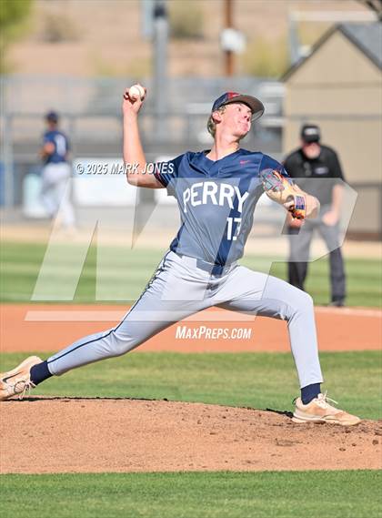 Thumbnail 2 in Perry vs. O'Connor (AIA 6A L Round 2A Playoff) photogallery.