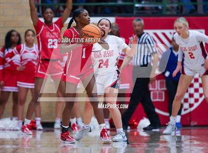 Thumbnail 3 in Denver East @ Regis Jesuit (CHSAA 6A Second Round) photogallery.