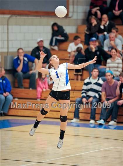 Thumbnail 2 in Bella Vista vs Rocklin (CIF SJS D2 Semifinal) photogallery.