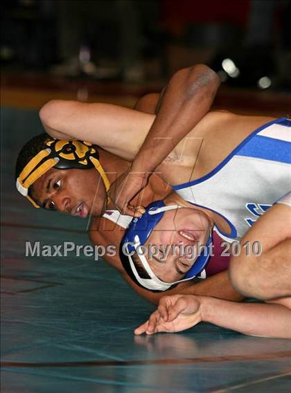 Thumbnail 2 in NYSPHSAA Section XI Championships  (Consolation, 3rd/4th) photogallery.