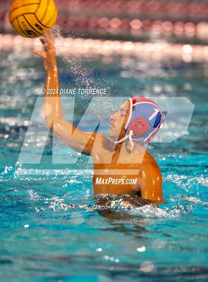 Thumbnail 3 in Santa Ana vs. Tustin photogallery.