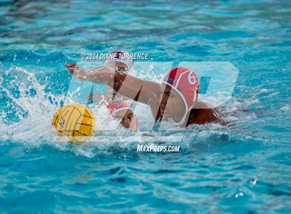 Thumbnail 3 in Santa Ana vs. Tustin photogallery.