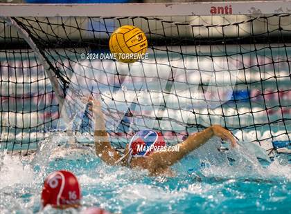 Thumbnail 3 in Santa Ana vs. Tustin photogallery.