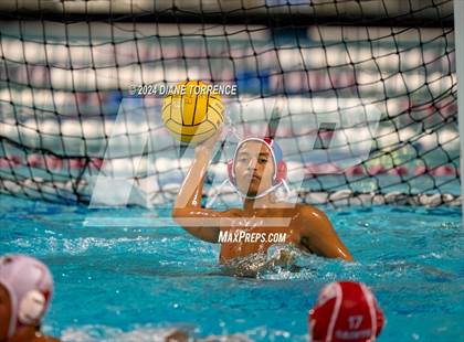 Thumbnail 3 in Santa Ana vs. Tustin photogallery.