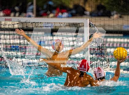Thumbnail 2 in Santa Ana vs. Tustin photogallery.