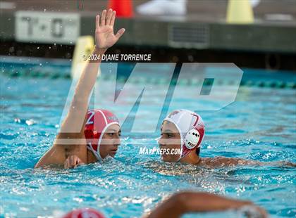 Thumbnail 2 in Santa Ana vs. Tustin photogallery.