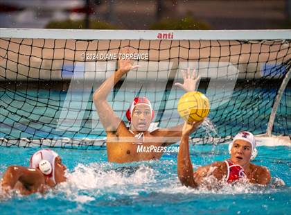 Thumbnail 3 in Santa Ana vs. Tustin photogallery.