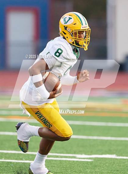 Thumbnail 2 in Vanden @ Campolindo photogallery.