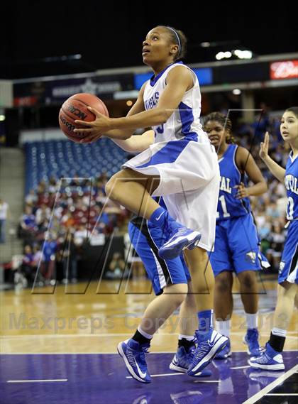 Thumbnail 1 in Capital Christian vs Brookside Christian (CIF SJS D5 Final) photogallery.