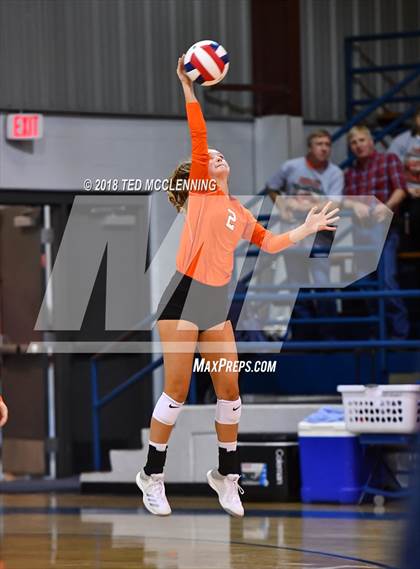 Thumbnail 2 in Walnut Ridge vs. Perryville (AAA 3A 1st Round Playoff) photogallery.
