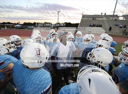 Thumbnail 2 in Hillcrest vs Thomas Jefferson photogallery.