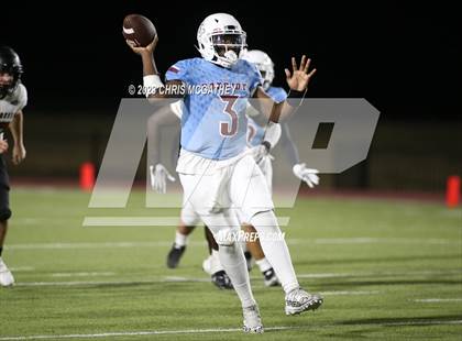 Thumbnail 3 in Hillcrest vs Thomas Jefferson photogallery.