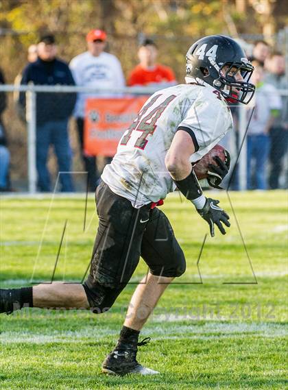 Thumbnail 2 in Beverly vs. Marblehead photogallery.