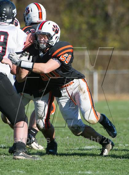 Thumbnail 3 in Beverly vs. Marblehead photogallery.
