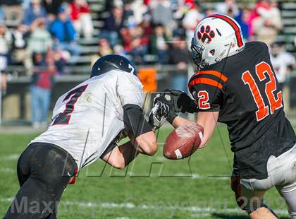 Thumbnail 3 in Beverly vs. Marblehead photogallery.