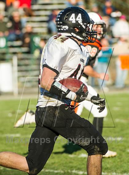 Thumbnail 3 in Beverly vs. Marblehead photogallery.