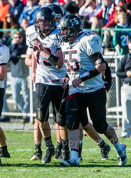 Thumbnail 3 in Beverly vs. Marblehead photogallery.